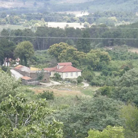 Casa De Paradussa Guest house *